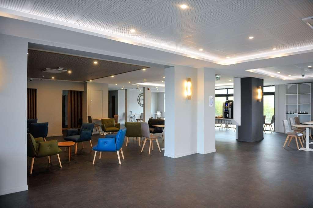 Brit Hotel Confort Сен Дизие Ресторант снимка
