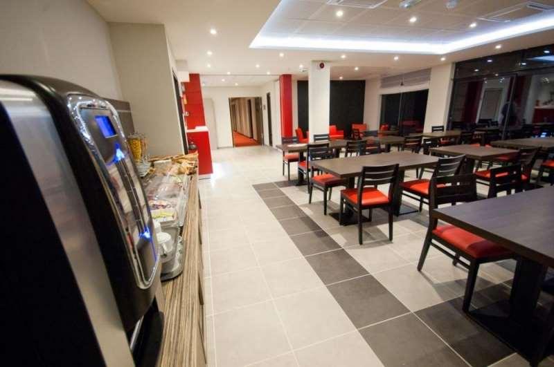 Brit Hotel Confort Сен Дизие Ресторант снимка